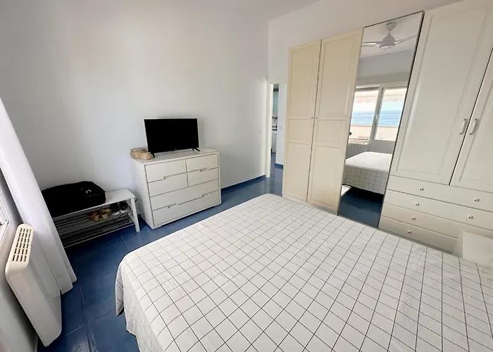 Les Rotes 30 By Homeprive 아파트